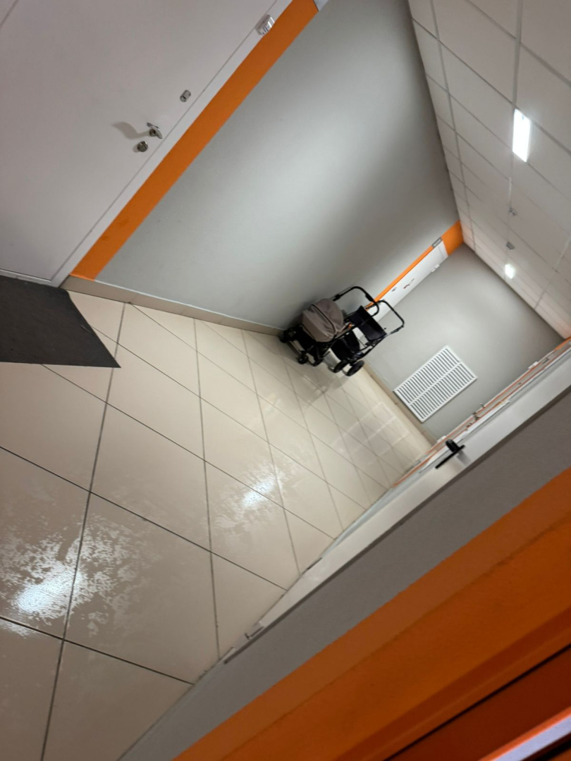 6e555060-71f2-46fb-80b6-7b3e68ae2f50.jpg